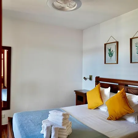 Casa Binimel-la Con Piscina A Cala N'bosh Menorca